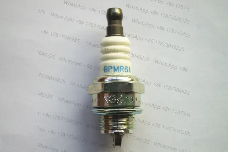 Genuine NGK BPMR6A Spark Plug  - đánh giá và giá Gardening Tools Japan